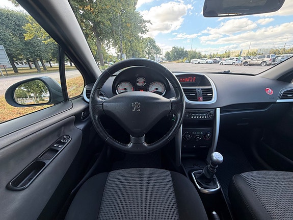 Peugeot 207 20 of 24