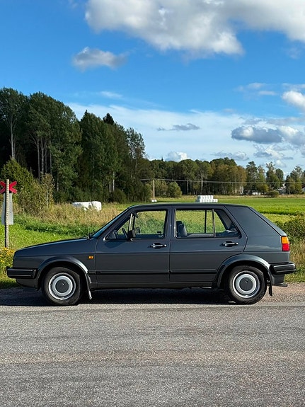 Volkswagen Golf I 3 of 10