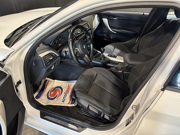 BMW 120 7 of 23