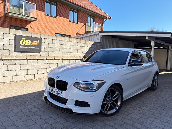 BMW 116i 4 of 5