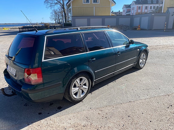 Volkswagen Passat 3 of 5