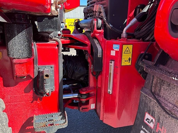 Huddig 1260 C med vagn och redskap 16 of 18
