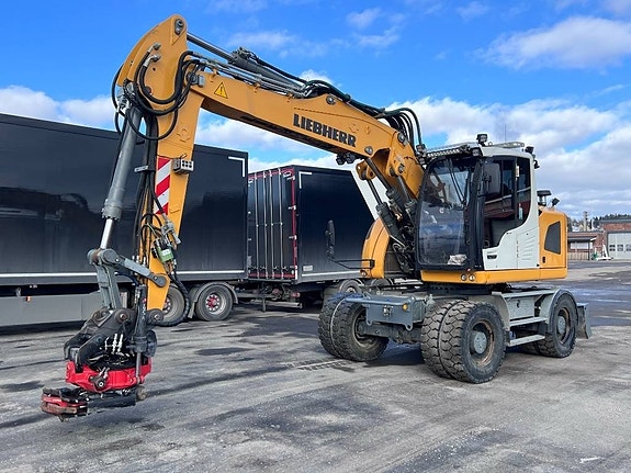 Liebherr A918 Compact 2019 2 of 11
