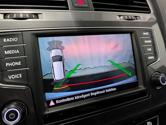 Volkswagen Golf Alltrack 10 of 16