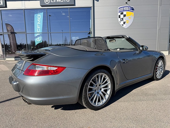 Porsche 911 3 of 5