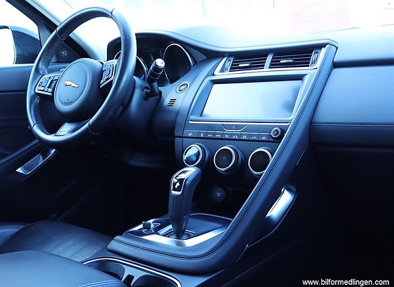 Jaguar E-PACE 8 of 21