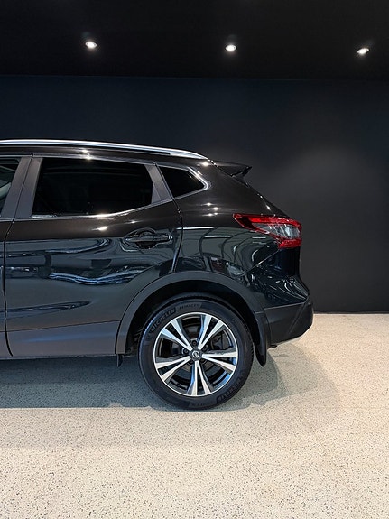 Nissan Qashqai 4 of 5