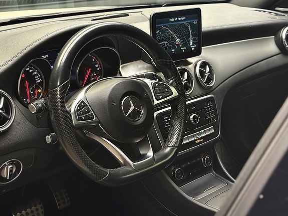 Mercedes-Benz CLA220 d 18 of 30