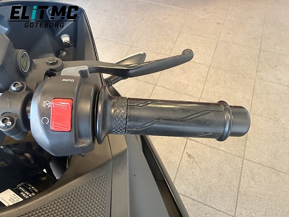 Yamaha YZF-R125 0.125 | Nyservad | Nybesiktad | GPR System 21 of 21