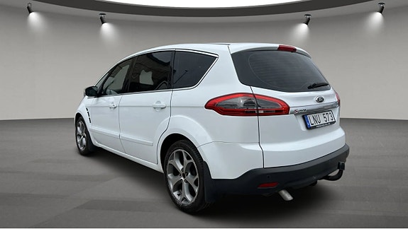 Ford S-MAX 4 of 8