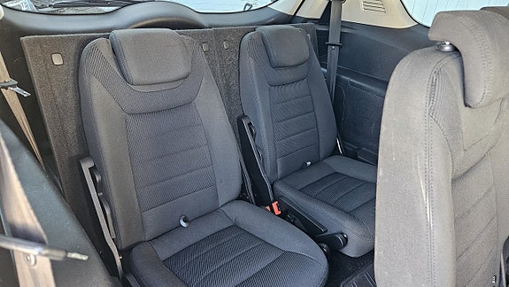 Ford S-MAX 7 of 8