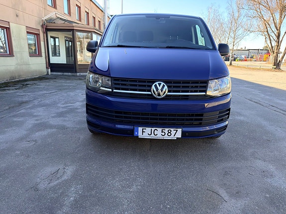 Volkswagen Transporter 4 of 5