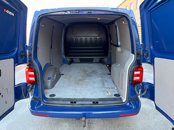 Volkswagen Transporter 16 of 18