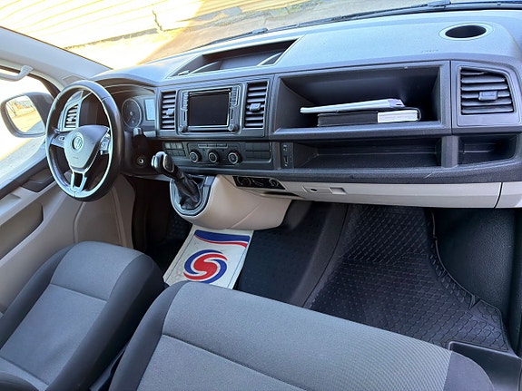 Volkswagen Transporter 18 of 18