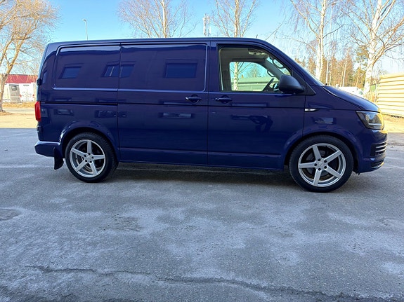 Volkswagen Transporter 11 of 18