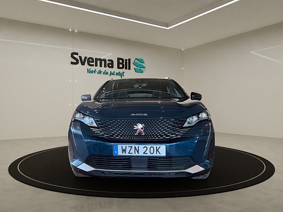 Peugeot 3008 2 of 5