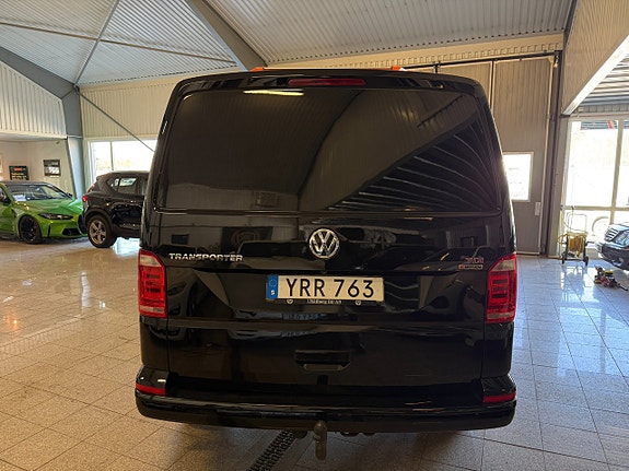 Volkswagen Transporter 4 of 5