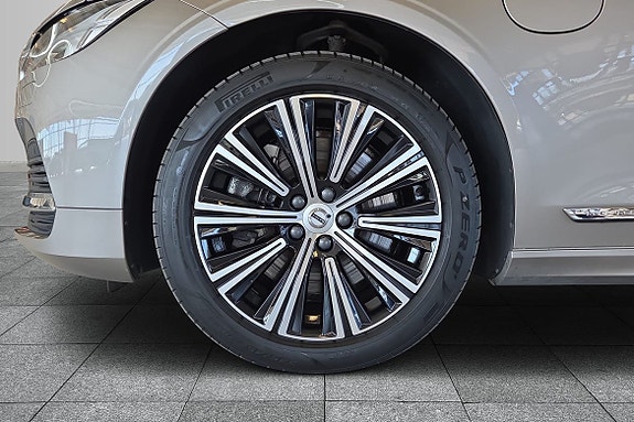 Volvo V90 8 of 15