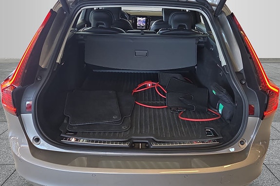 Volvo V90 9 of 15