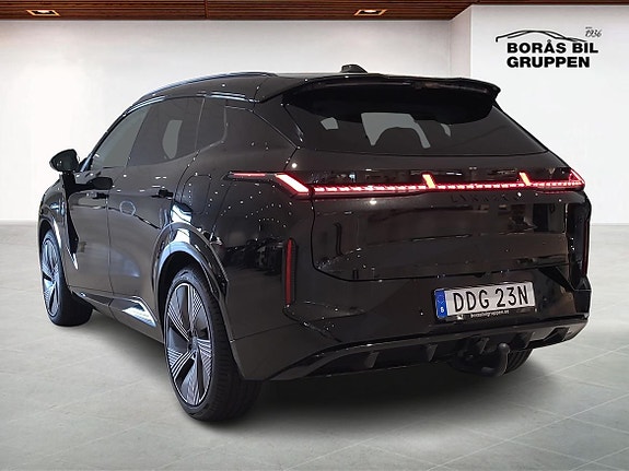 Lynk & Co 08 2 of 5