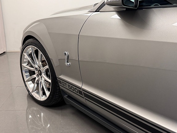 Ford Mustang 7 of 22