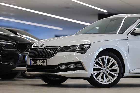 Skoda Superb 4 of 5