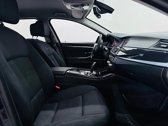 BMW 520d 6 of 17