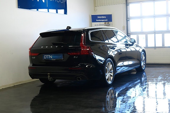 Volvo V60 3 of 19
