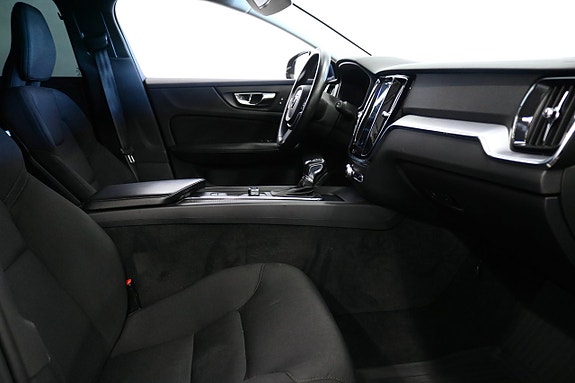 Volvo V60 8 of 19