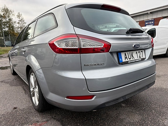 Ford Mondeo 4 of 5