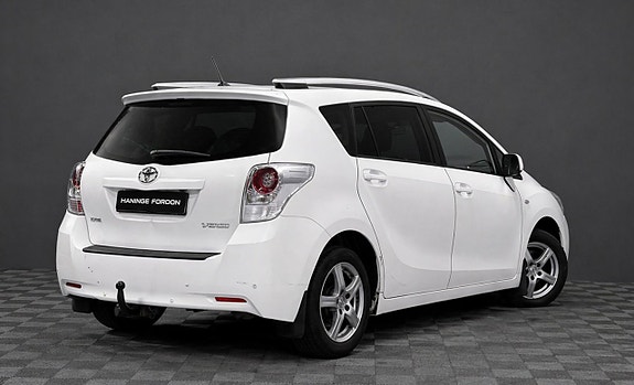 Toyota Verso 4 of 5
