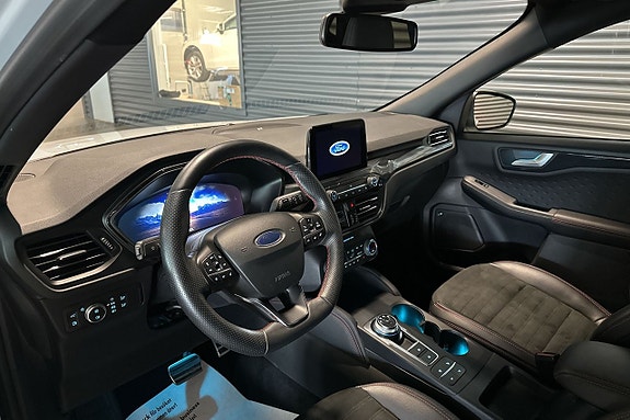 Ford Kuga 7 of 21