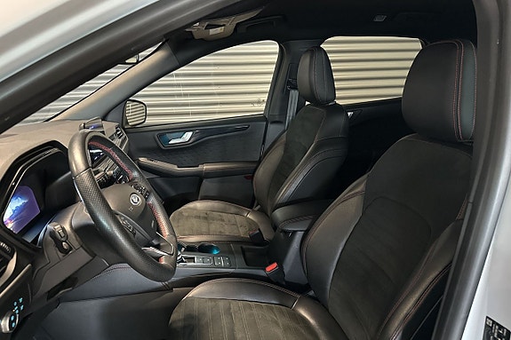 Ford Kuga 18 of 21