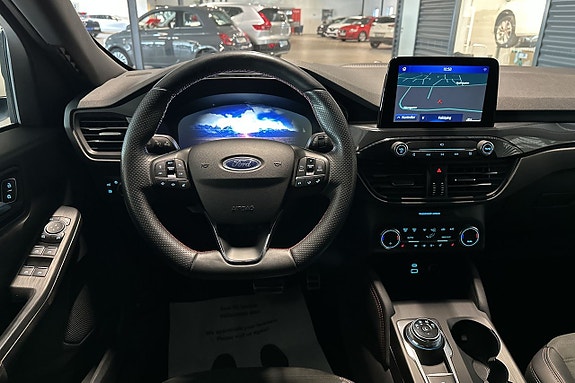 Ford Kuga 10 of 21