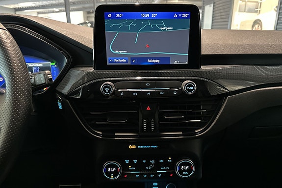 Ford Kuga 12 of 21