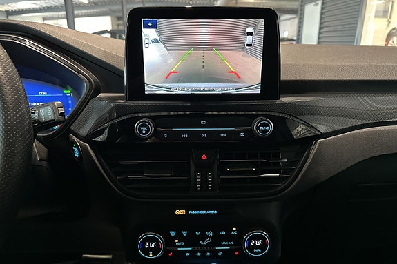 Ford Kuga 13 of 21