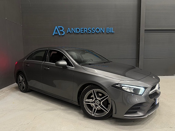 Mercedes-Benz A180 d 2 of 27