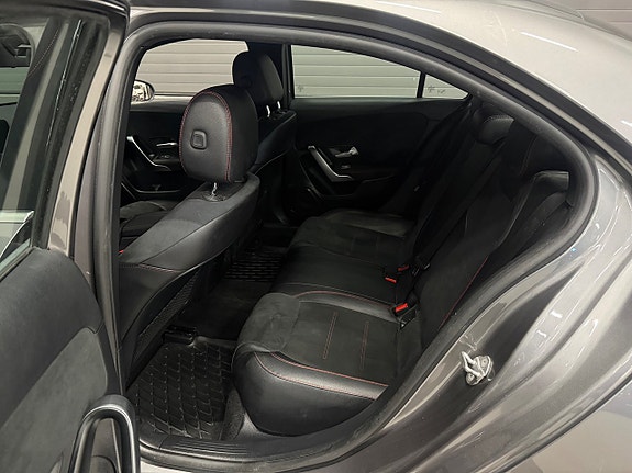 Mercedes-Benz A180 d 13 of 27