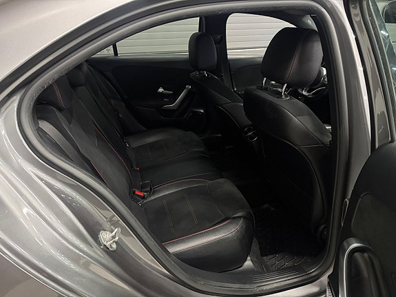 Mercedes-Benz A180 d 14 of 27