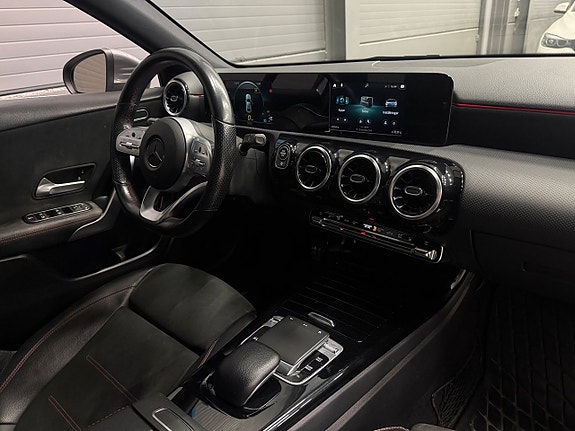Mercedes-Benz A180 d 17 of 27