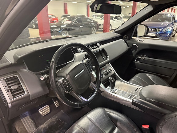 Land Rover Range Rover Sport 14 of 29