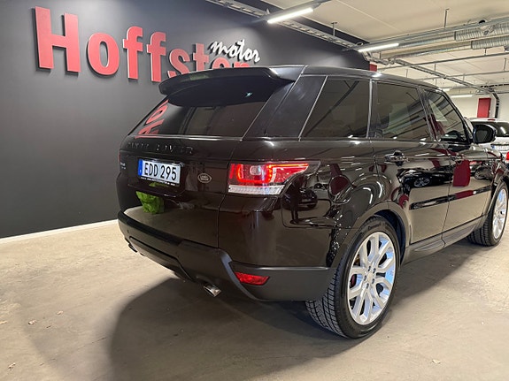 Land Rover Range Rover Sport 3 of 29