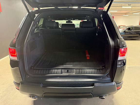 Land Rover Range Rover Sport 11 of 29