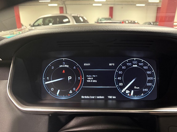 Land Rover Range Rover Sport 22 of 29