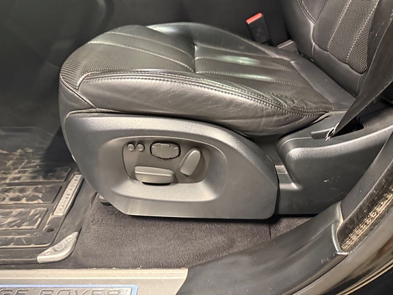 Land Rover Range Rover Sport 15 of 29