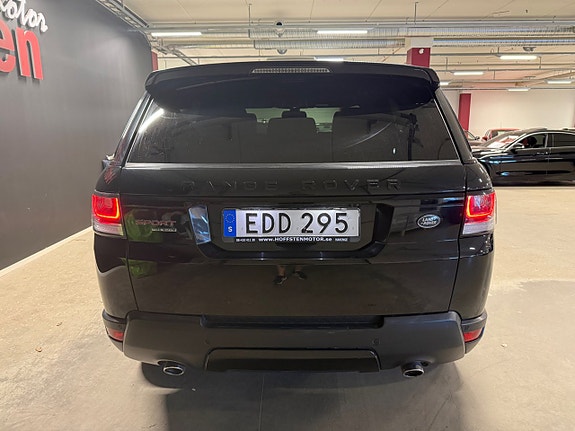 Land Rover Range Rover Sport 4 of 29