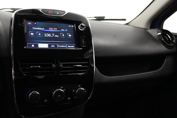 Renault Clio 10 of 14