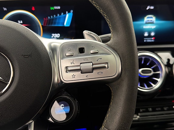 Mercedes-Benz CLA45 16 of 30