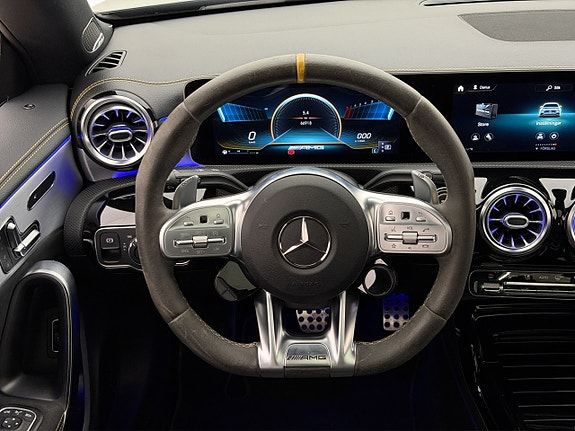 Mercedes-Benz CLA45 14 of 30