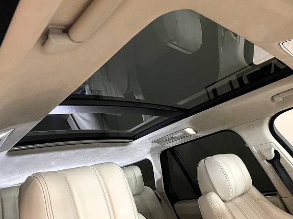 Land Rover Range Rover 13 of 27